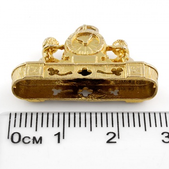 9ct gold 6.2g Mantel Clock Charm